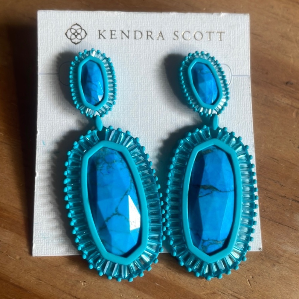 Blue Kakis